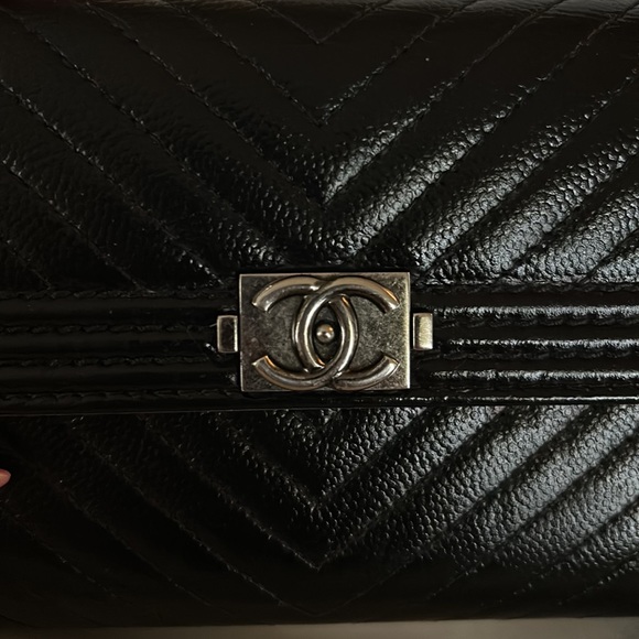 Authentic Chanel Quilted Chevron Boy Wallet Crossbody WOC - Picture 4 of 14